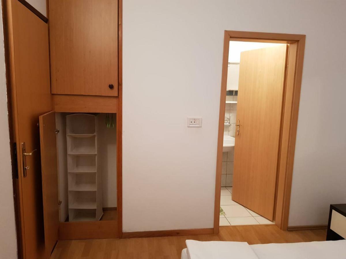 Apartments Josica Senj  Exterior foto